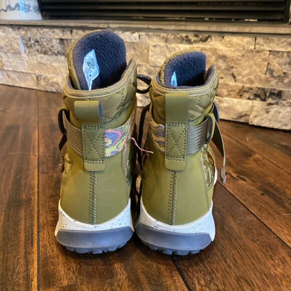 Chaco Borealis Quilt Waterproof Boots Seaweed Women’s 7.5 JCH107474 - Picture 4 of 7